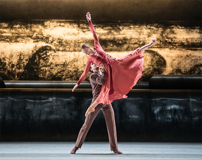 In Forgotten Land. Couple in Pink. Opposite Erick Swolkin. Photo by Pavel Rychkov.