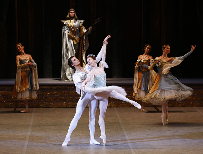 Ekaterina Krysanova as Raymonda. Artem Ovcharenko as Jean de Brienne.<br/>Photo by Damir Yusupov.