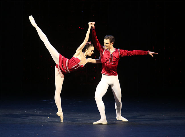 In the leading part in Rubies. Litvinova. Opposite Artur Mkrtchyan. Photo by Elena Fetisova.