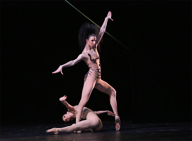 Angelina Karpova as The Queen. Daria Bochkova as Novice. Photo by Elena Fetisova.