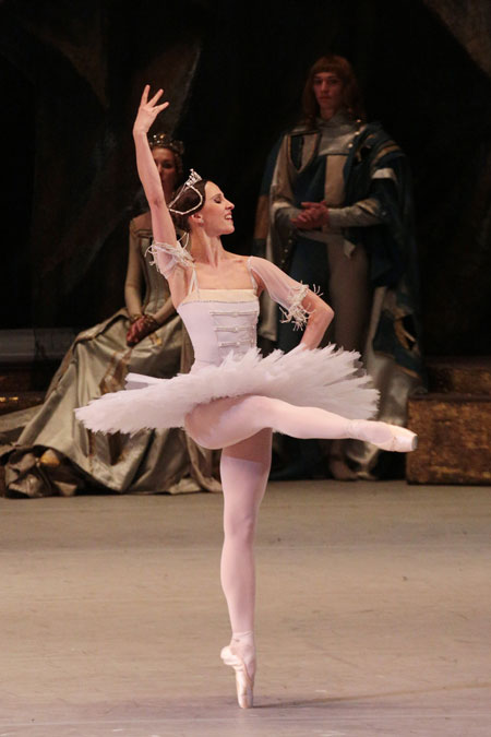 Raymonda. Variation in Grand pas.Photo by Mikhail Logvinov.