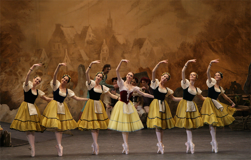 A scene from the performance. Svetlana Zahkarova as Giselle.<br/> Photo by Damir Yusupov.